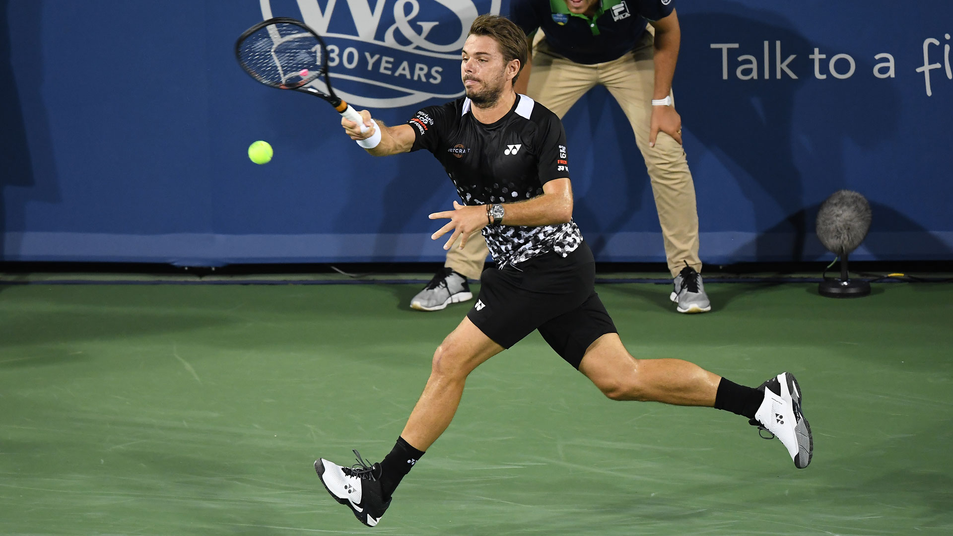 wawrinka tennis shoes